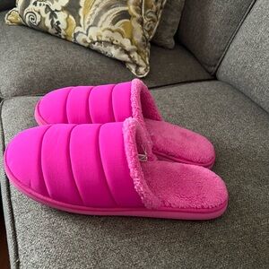 Cozy Pink Women's Slippers
